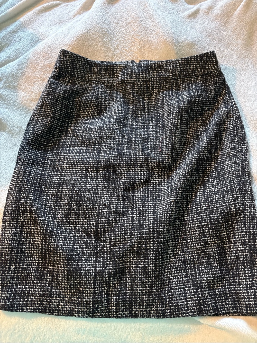 Calvin Klein black and white pencil skirt